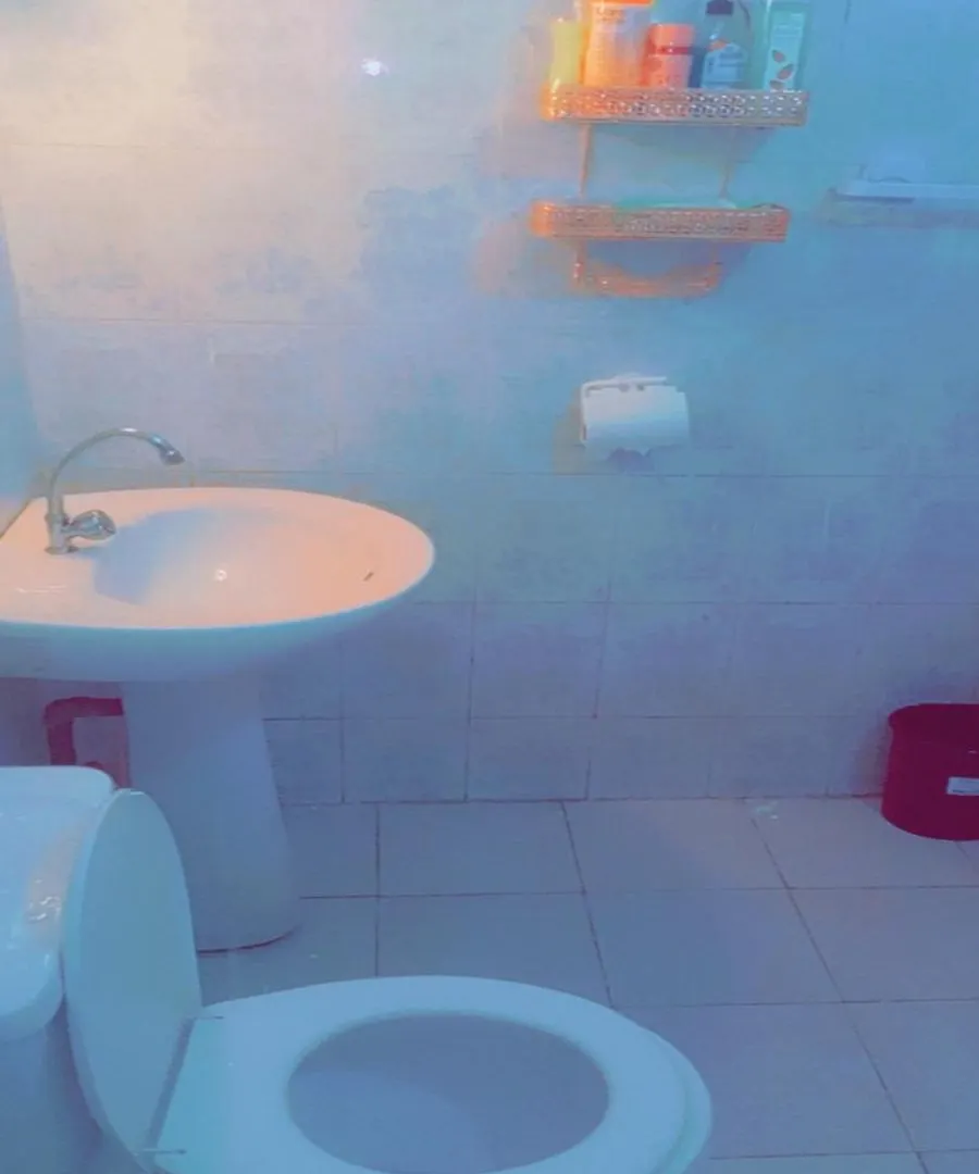 Une Tres Belle Chambre Toilette Interieure A Ouest Foire Dakar 0*,  Senegal